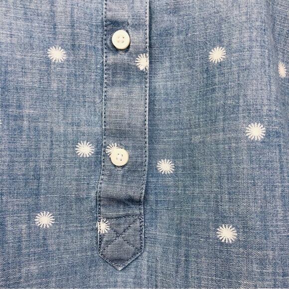 Tommy Hilfiger Chambray Popover Top - Picture 13 of 16